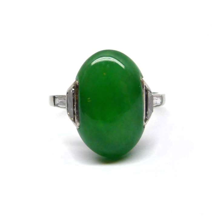 Single stone jadeite and diamond ring